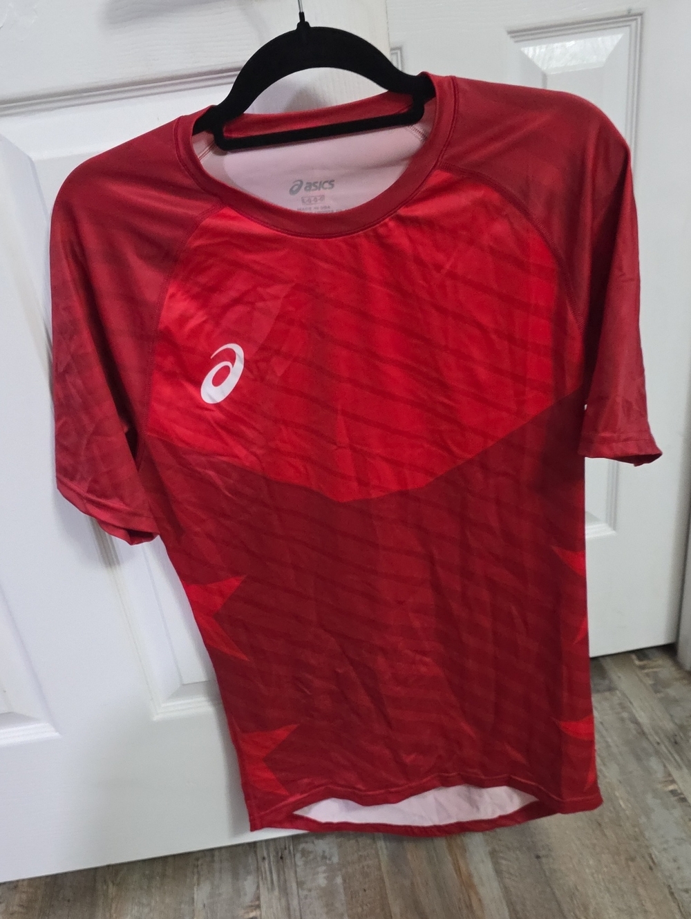 ASICS Red Men's Short-Sleeve Athletic Tee